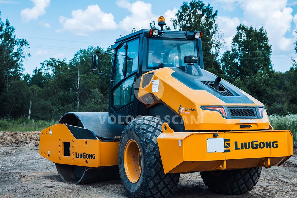 LiuGong CLG6612E