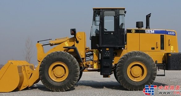 山工 SEM652D