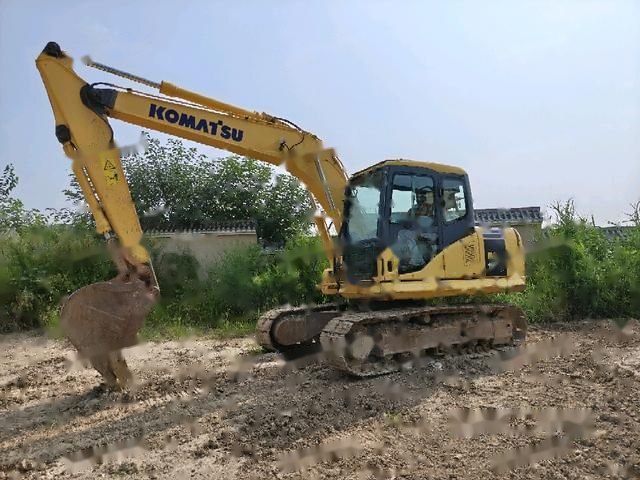 Komatsu PC130-8M0