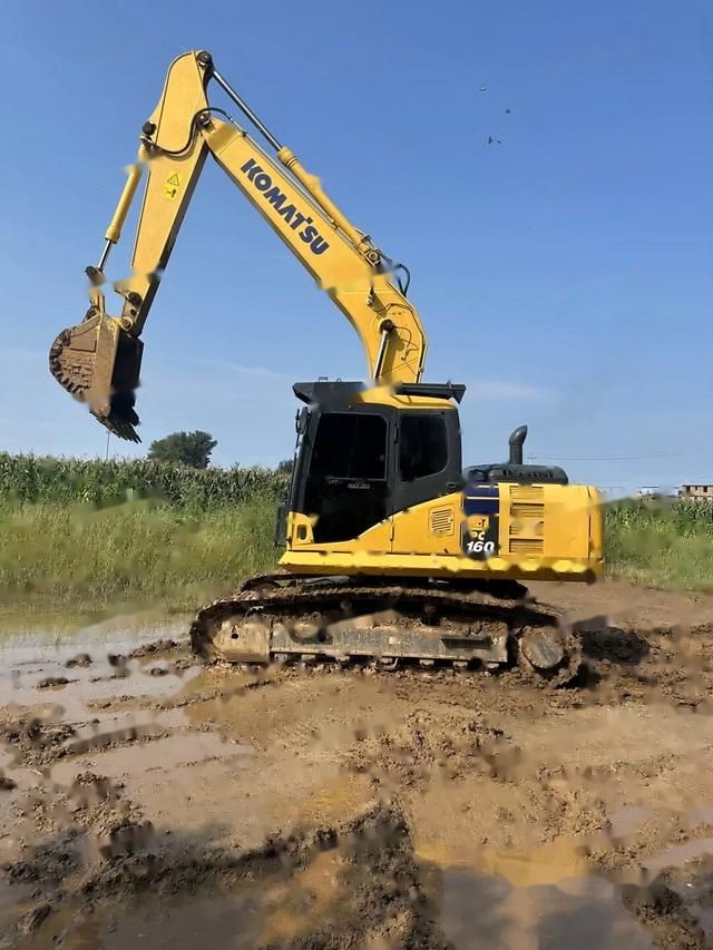 Komatsu PC160LC-8