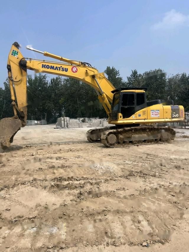 Komatsu PC360-8M0