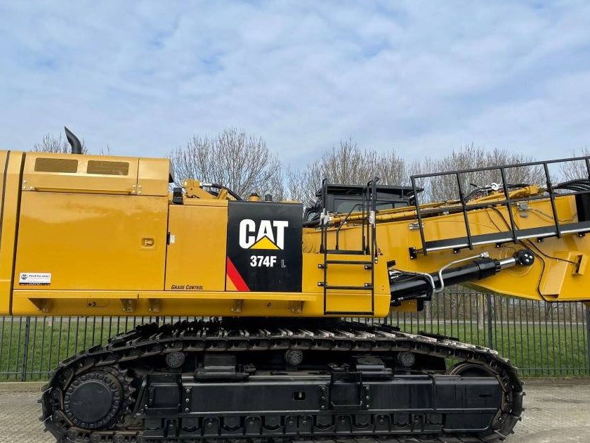 Caterpillar 374FL